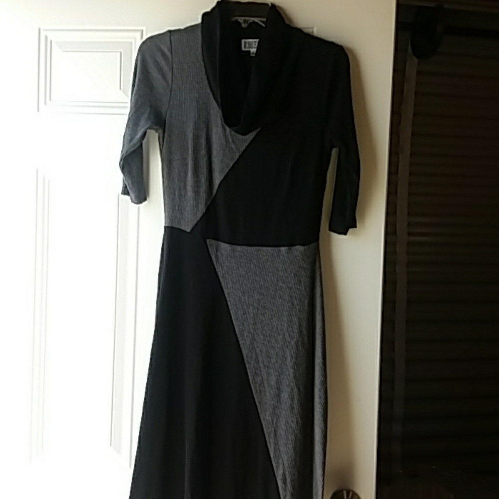 Robbie Bee dress